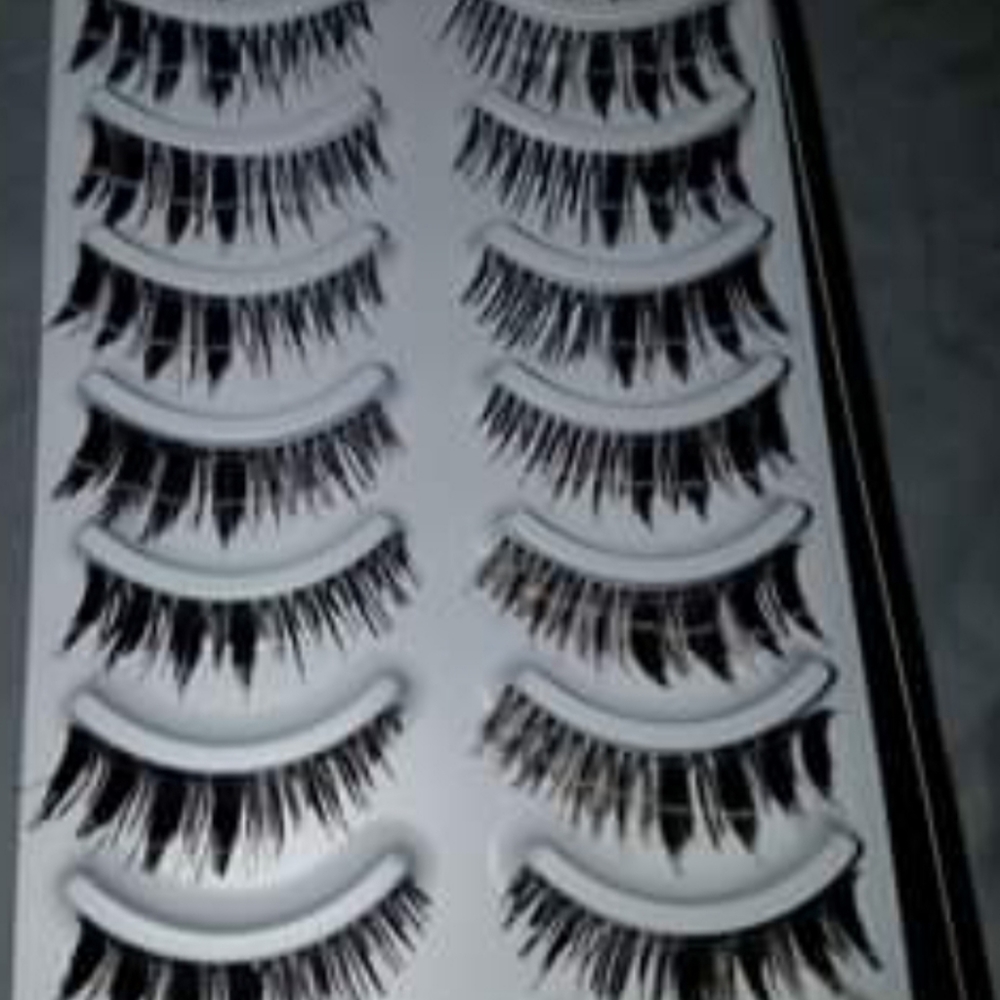 10 set of lashes!